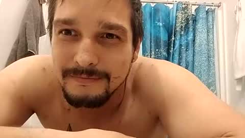 Snapshot of mrmoore89 chatting on December 16, 4:17 am Mrmoore89 online show from December 16, 4:17 am