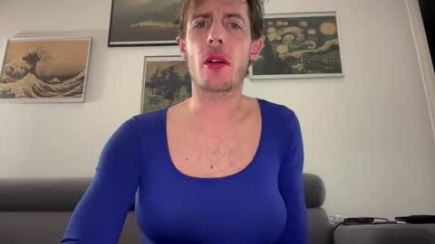 Snapshot of mrmooser42 chatting on December 15, 10:37 pm TaleOfLaura online show from December 15, 10:37 pm