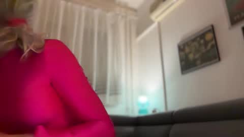 TaleOfLaura online show from May 13, 8:49 pm