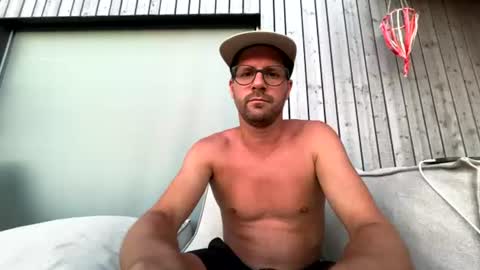 mrnieve online show from July 29, 6:39 pm