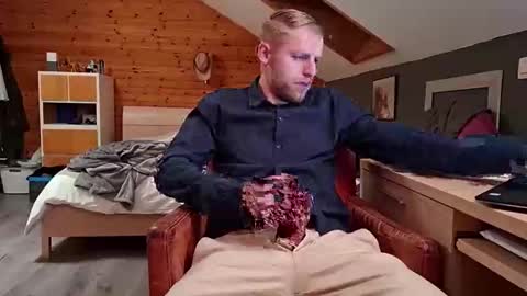 mrnobody6209 online show from April 19, 2:55 am