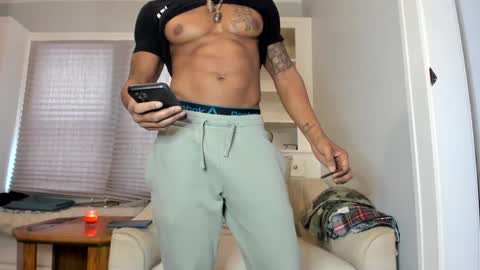 mromg007 online show from January 3, 7:29 pm