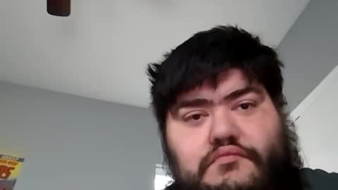 Snapshot of mrorange50187 chatting on December 18, 4:17 pm mrorange50187 online show from December 18, 4:17 pm