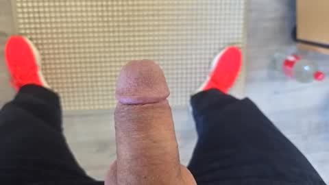Snapshot of mrpole73 chatting on May 7, 8:09 am mrpole73 online show from May 7, 8:09 am