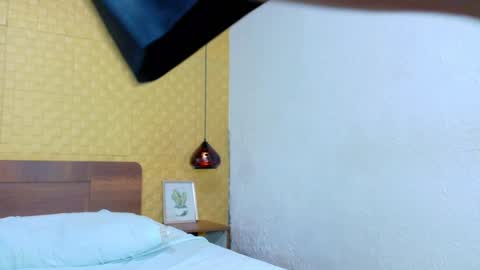 Snapshot of mrs_buttocks chatting on January 13, 5:33 pm mrs_buttocks online show from January 13, 5:33 pm