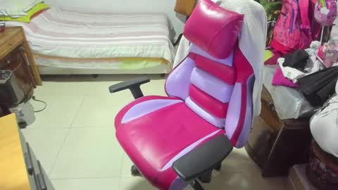 Snapshot of mrs_mommy chatting on March 7, 5:17 pm mrs_mommy online show from March 7, 5:17 pm