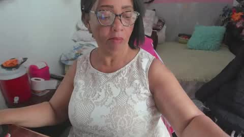 mrs_mommy online show from March 19, 7:18 pm