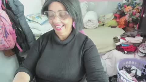 mrs_mommy online show from May 6, 7:08 pm