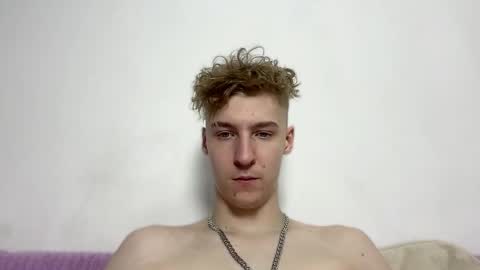 Snapshot of mrsexycum4u chatting on February 12, 10:05 pm Adam online show from February 12, 10:05 pm