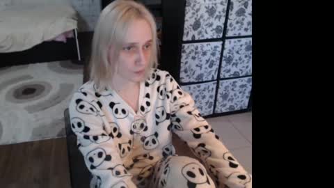 Sasha online show from April 12, 2:22 pm