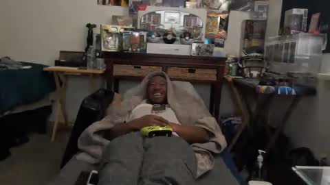 Snapshot of mrsoonicexrated chatting on February 9, 2:29 pm mrsoonicexrated online show from February 9, 2:29 pm