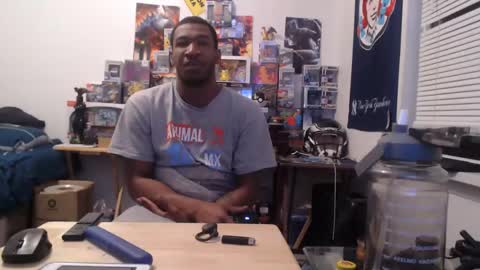 Snapshot of mrsoonicexrated chatting on March 4, 8:35 am mrsoonicexrated online show from March 4, 8:35 am