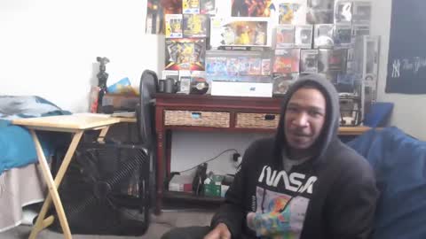 Snapshot of mrsoonicexrated chatting on March 12, 2:34 pm mrsoonicexrated online show from March 12, 2:34 pm