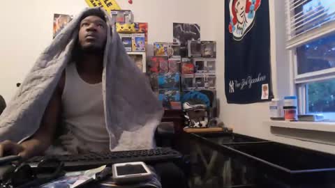 Snapshot of mrsoonicexrated chatting on October 9, 10:57 am mrsoonicexrated online show from October 9, 10:57 am