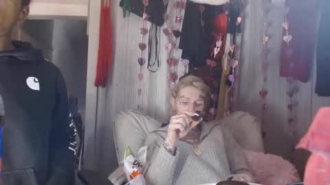 mrssavage97 online show from January 16, 4:38 am