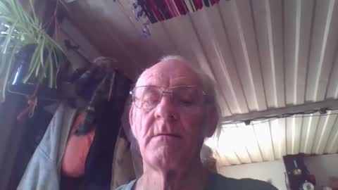 Chuck online show from April 20, 7:26 pm
