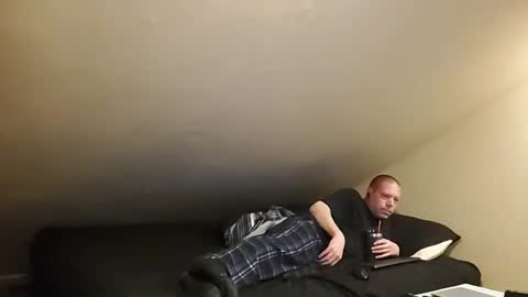 mrxhere online show from December 5, 7:32 pm