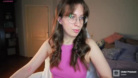 Snapshot of ms_allison chatting on May 10, 5:29 pm Allison online show from May 10, 5:29 pm