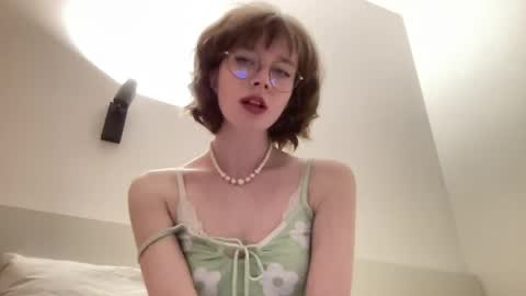 Snapshot of ms_christiana chatting on May 19, 9:10 pm ms_christiana online show from May 19, 9:10 pm