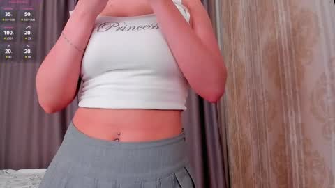Snapshot of ms_evasweet chatting on April 20, 12:41 pm Eva 3 online show from April 20, 12:41 pm