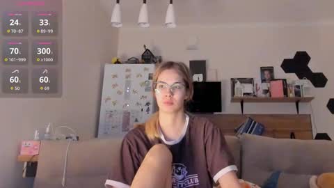 Ms ForYOU online show from December 23, 3:37 am