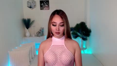 Snapshot of ms_lhaydeebunny chatting on September 18, 4:03 am Evon online show from September 18, 4:03 am