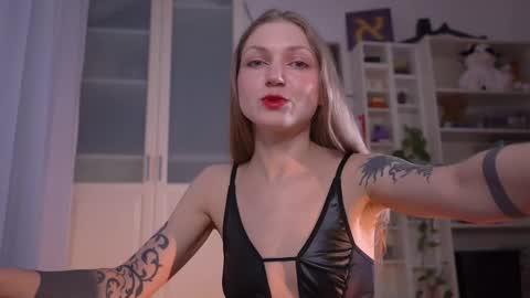 Lore online show from November 21, 8:07 pm