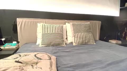 Snapshot of ms_mel chatting on October 8, 7:50 am Melanie online show from October 8, 7:50 am