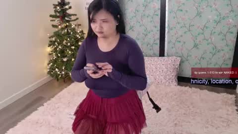 Snapshot of ms_mochii chatting on February 14, 11:20 pm R o r i SnapChat heyroriv2 wednesday - sunday Noon oclock mountain - 5pm mountain online show from February 14, 11:20 pm