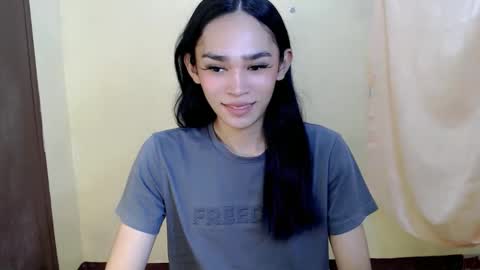 Ashley online show from April 12, 3:06 pm