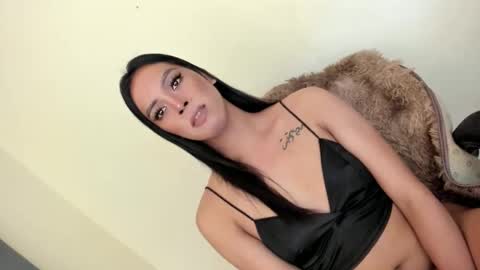 selena online show from January 12, 9:51 pm