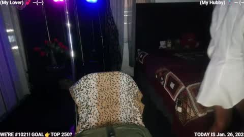 Snapshot of ms_waterworks chatting on January 26, 7:10 am DaPussyFairy online show from January 26, 7:10 am