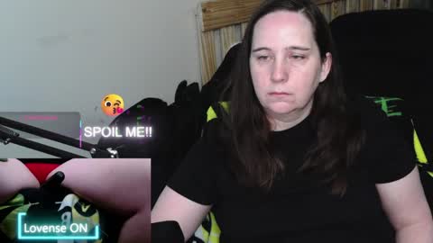 MsGamerGirl69 online show from April 16, 9:21 am