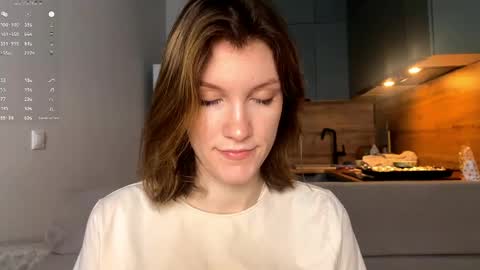 Sue online show from April 16, 8:26 am