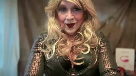 mskarentoy online show from October 7, 7:11 pm