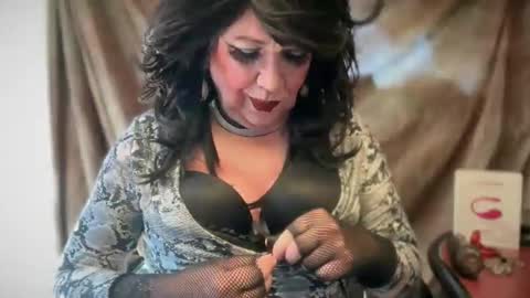 mskarentoy online show from April 8, 6:52 pm