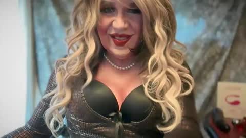 mskarentoy online show from April 13, 8:36 pm