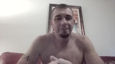 Snapshot of mst_198569 chatting on November 28, 2:14 am mst_198569 online show from November 28, 2:14 am