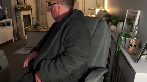 mtb1697 online show from March 15, 8:37 pm