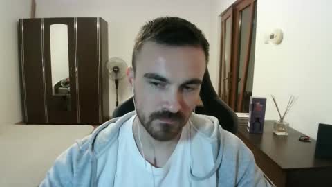 Victor online show from March 28, 8:19 pm