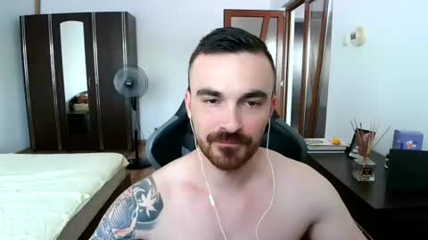 Snapshot of mu5clemania chatting on June 30, 1:34 pm Victor online show from June 30, 1:34 pm