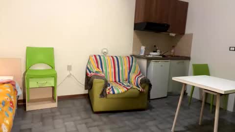 Snapshot of much_fun1 chatting on October 26, 5:08 pm much_fun1 online show from October 26, 5:08 pm