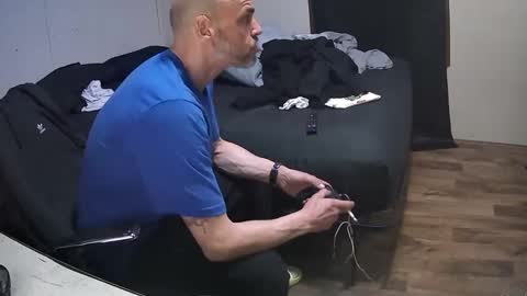 Muffdiver online show from February 12, 11:33 pm