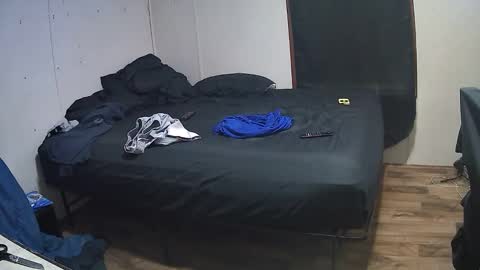 Muffdiver online show from April 19, 5:23 pm