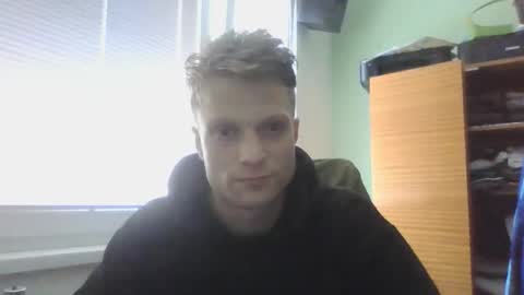 Snapshot of mugis420 chatting on February 7, 10:19 am mugis420 online show from February 7, 10:19 am