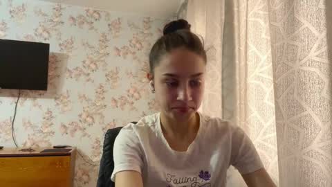 Tia online show from February 24, 6:44 am