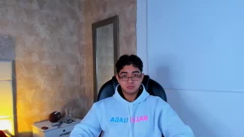 Snapshot of muichiro_tokito1 chatting on December 31, 1:52 pm muichiro tokito1 online show from December 31, 1:52 pm