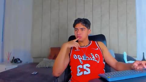 Snapshot of muichiro_tokito1 chatting on January 12, 4:42 am muichiro tokito1 online show from January 12, 4:42 am