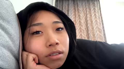 Mia online show from March 20, 3:44 am