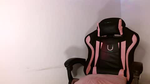 yuli online show from October 11, 8:35 am